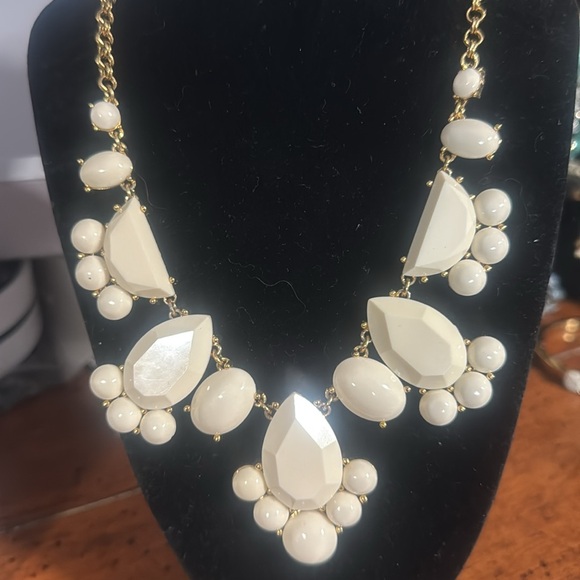 Kate Spade Necklace, Earrings, and bracelet. Beautiful. - Picture 6 of 7